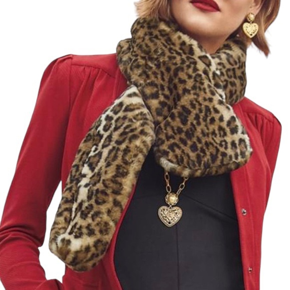NWT CAbi Bundle Up Scarf Faux Fur One Size Animal Print Super Soft